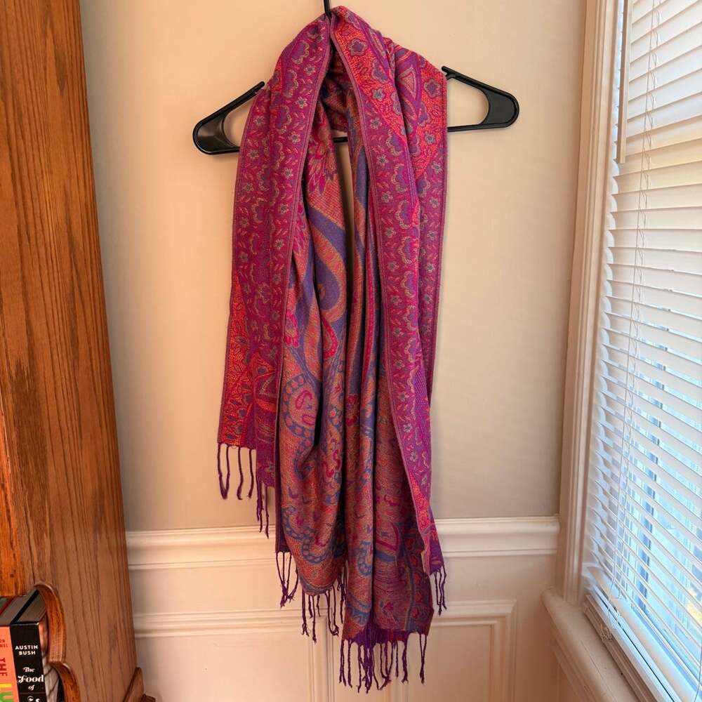 Pink and purple paisley scarf 100% cashmere